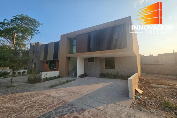 Foto de inmueble en XX, Col. Colinas de Santa Fe C.P. 28017, Colima