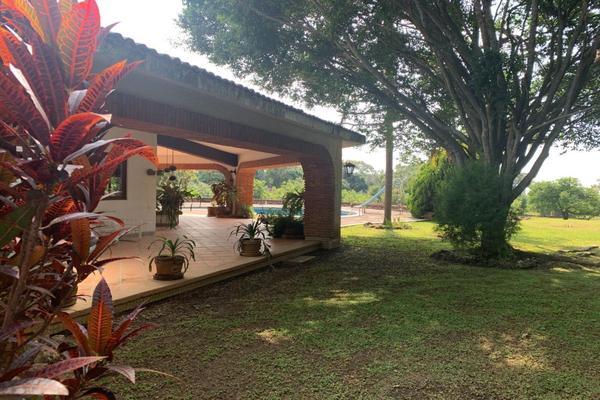 Foto de inmueble en  , Col. Yecapixtla C.P. 62820, Yecapixtla