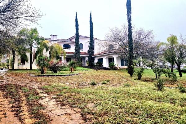 Foto de inmueble en  , Col. Yerbaniz C.P. 67302, Santiago