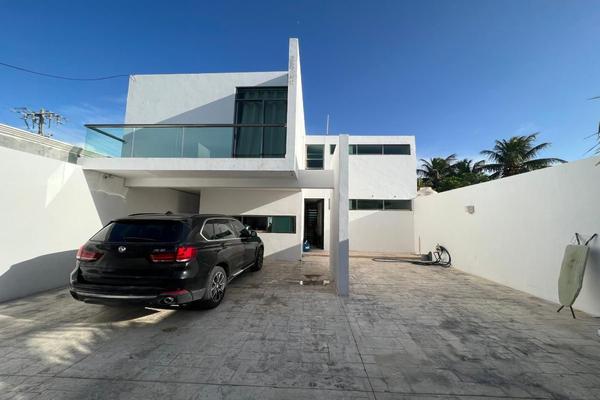 Foto de inmueble en Yucaltepen, Col. Yucalpeten C.P. 97336, Progreso