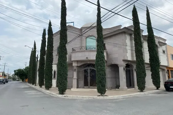 Foto de inmueble en ZARAGOZA #1, Col. Rinconada Colonial C.P. 66606, Apodaca