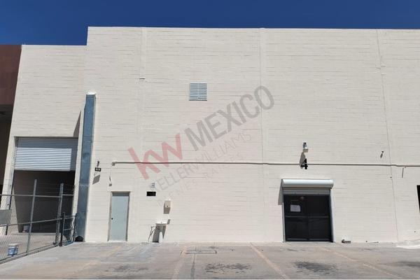 Foto de inmueble en Zaragoza, Col. Zona Industrial Nombre de Dios C.P. 31105, Chihuahua