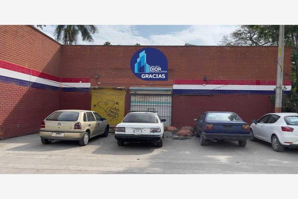 Foto de inmueble en Zócalo de Jiutepec, Col. Centro Jiutepec C.P. 62550, Jiutepec